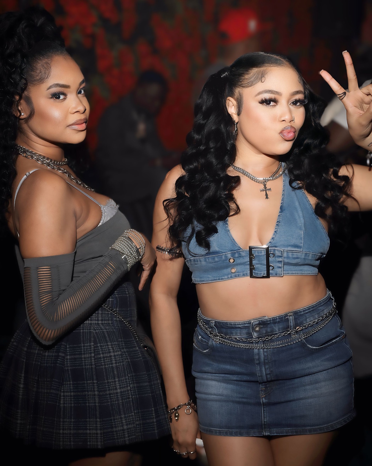 Fashion and friendship goals at Limbo 👯‍♀️
